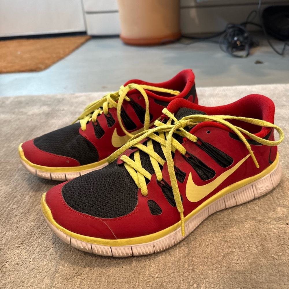Nike Free 5.0 Running Athletic Shoes used no box  red & Yellow  Womens Size 8